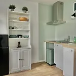 Sydney - Avec Loggia, Acces Direct Apartman *